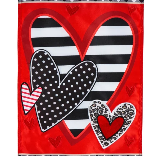 Garden Flag Patterned Heart